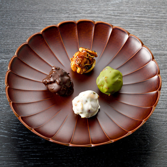 京都とチョコレート~安政三年創業の下鴨茶寮が贈る料亭のちりめんナッツショコラ