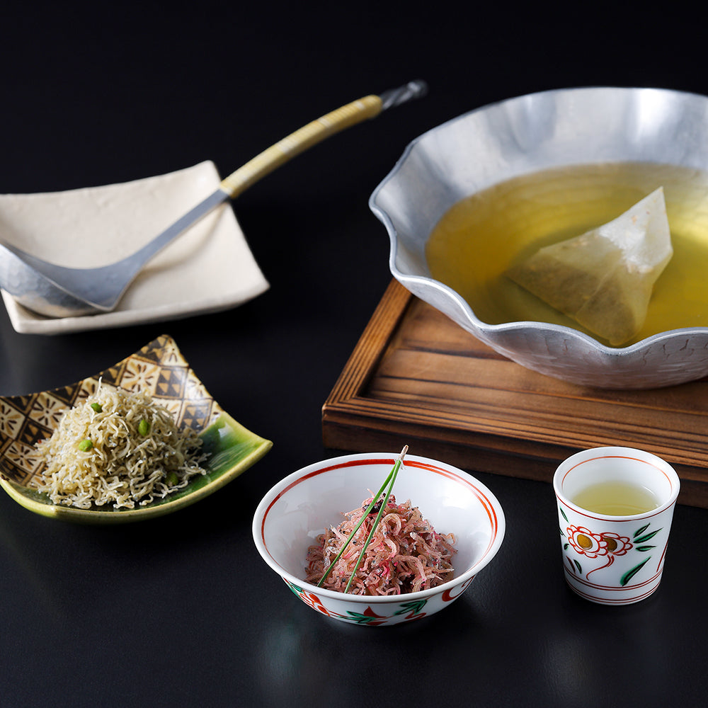 料亭のお出汁とちりめん山椒2色添え
