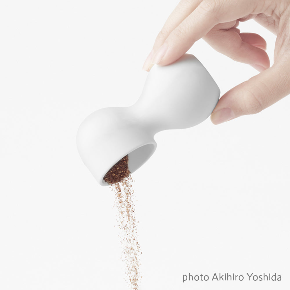 料亭の粉しょうゆギフト(白コンテナ)