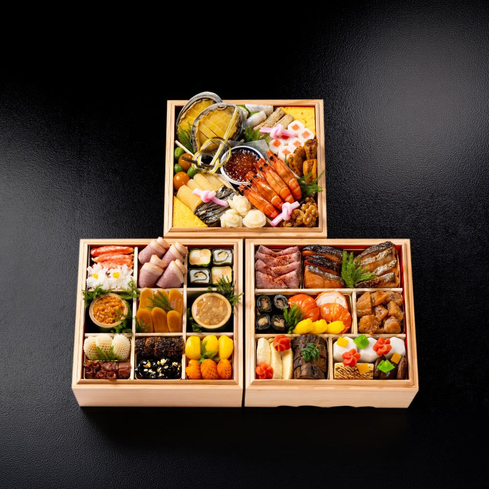 【本店】和おせち 三段 陶器付 木箱 (4人前)